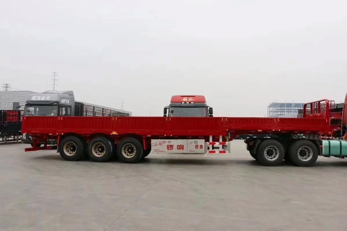 60標(biāo)箱鋼板掛車(chē) 順梁富華橋的運(yùn)輸利器